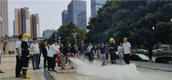 2023-6-29  貴州陽光產(chǎn)權(quán)交易所有限公司召開安全生產(chǎn)專題會(huì)暨“安康杯”知識(shí)競(jìng)答、消防安全火災(zāi)疏散逃生演練活動(dòng)圖片4.png