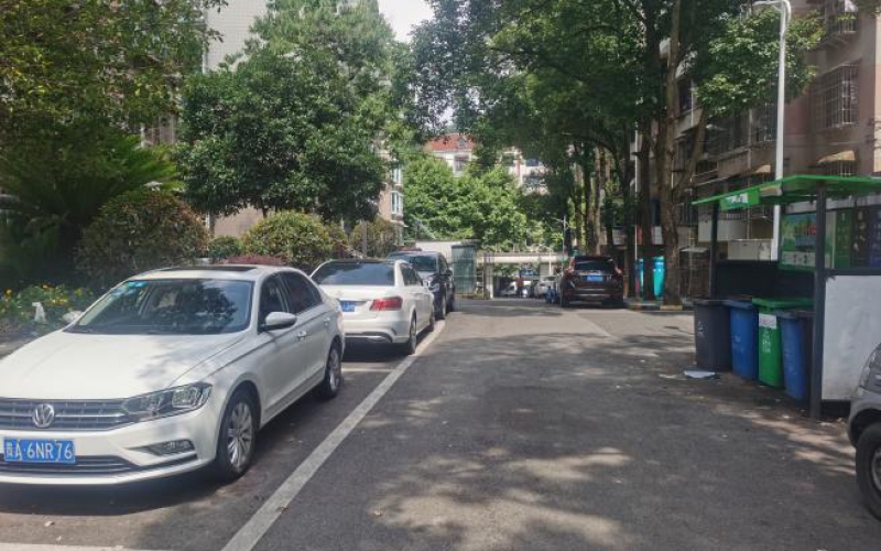 花溪區(qū)霞暉路靜暉街J-09號轉讓（持有方：貴州省機關事務管理局國有資產(chǎn)管理服務中心）